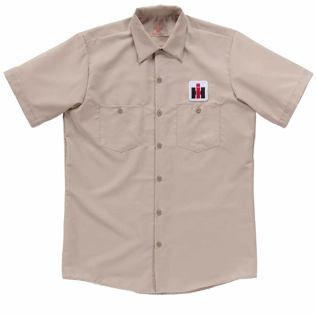 The IH Classic garage shirt is ideal for anyone who likes International Harvester.